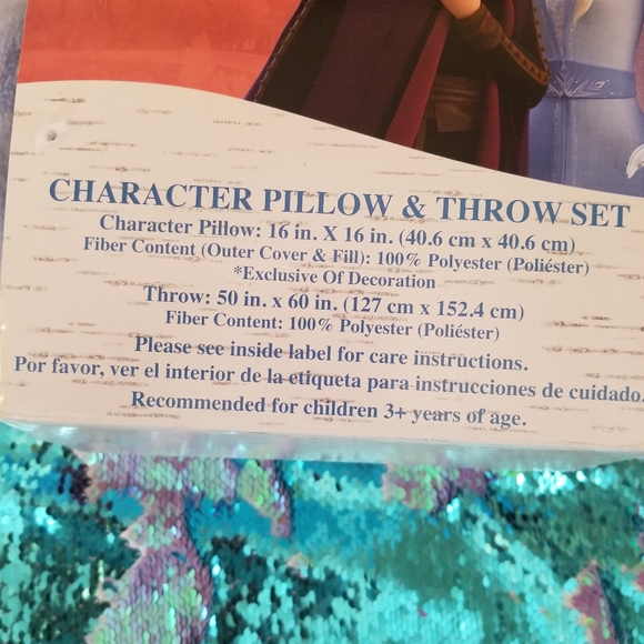 Character Pillow & Throw Set - Picture 4 of 4